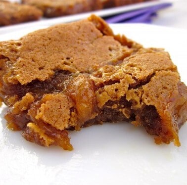 Cinnamon Caramel Swirl Bars from TheFoodCharlatan.com