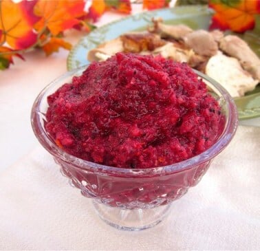 Fresh Cranberry Orange Sauce from TheFoodCharlatan.com