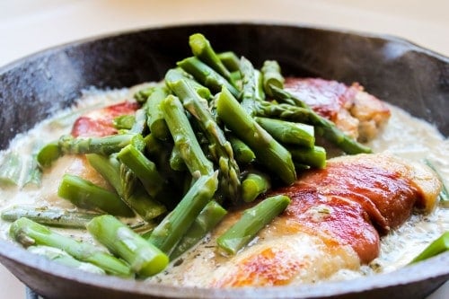 Prosciutto-Wrapped Chicken with Asparagus