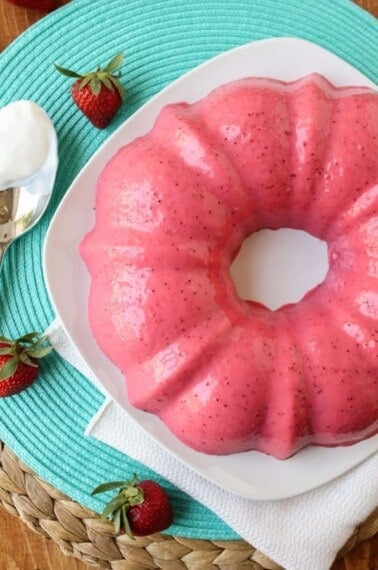 Creamy Strawberry Banana Jello from TheFoodCharlatan.com