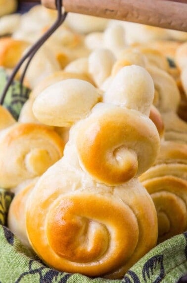 Easter Bunny Dinner Rolls (Lion House Rolls) from The Food Charlatan