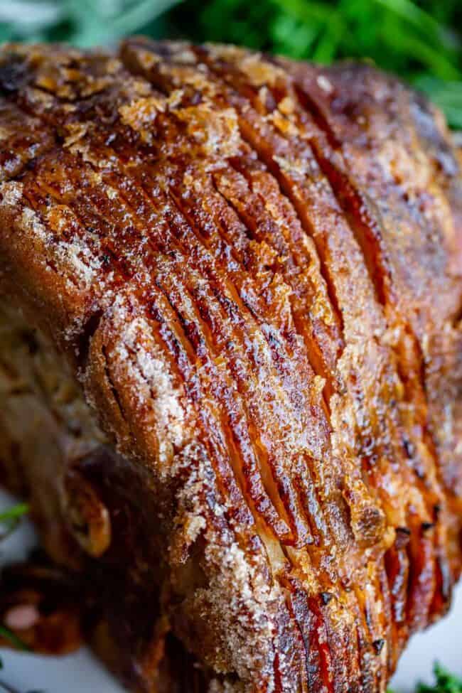 side view of a sliced spiral ham.